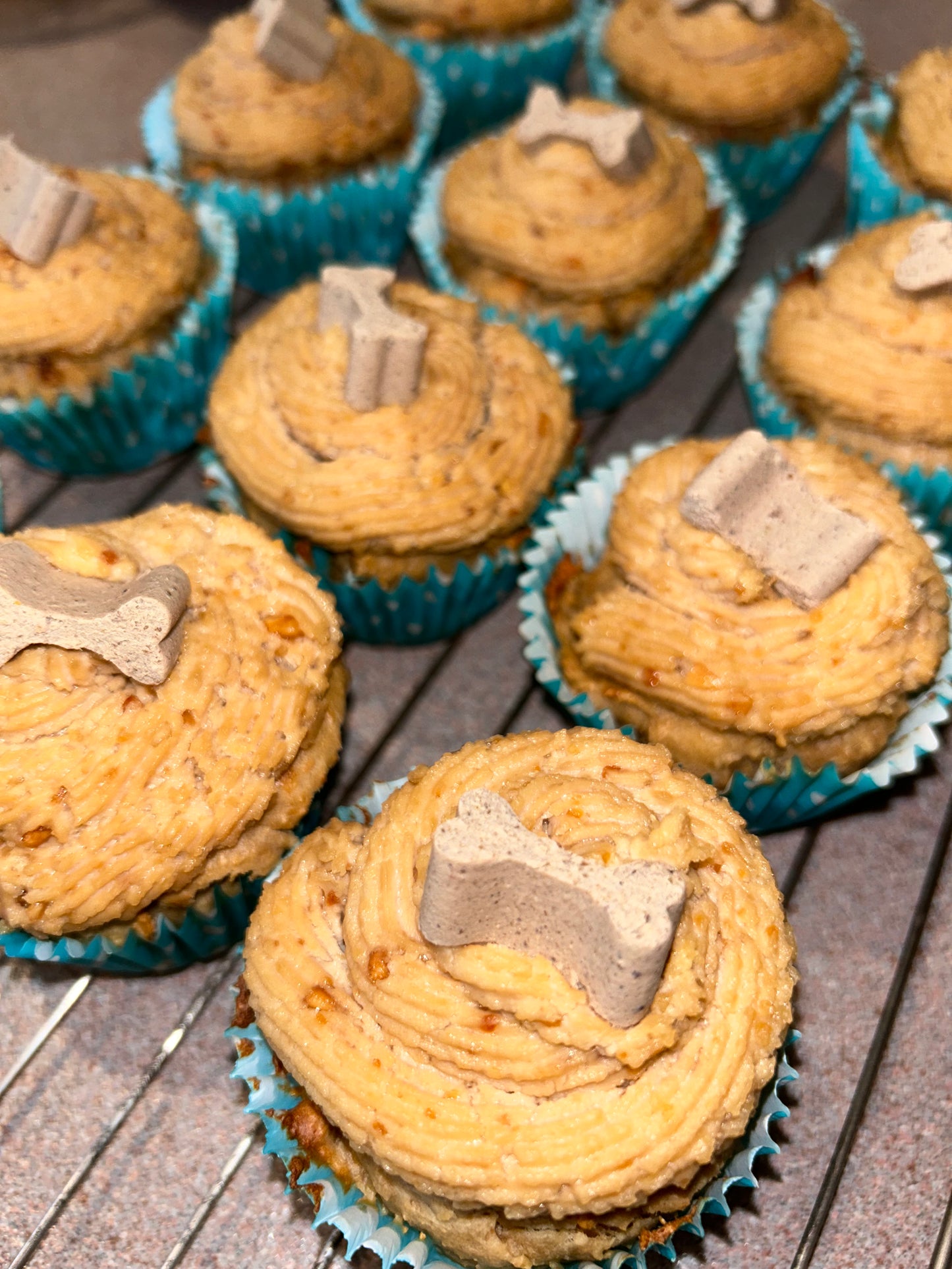 Banana and Peanut Pupcakes